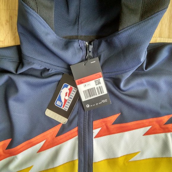 Golden State Warriors On Court Jacket - Picture 4 of 7